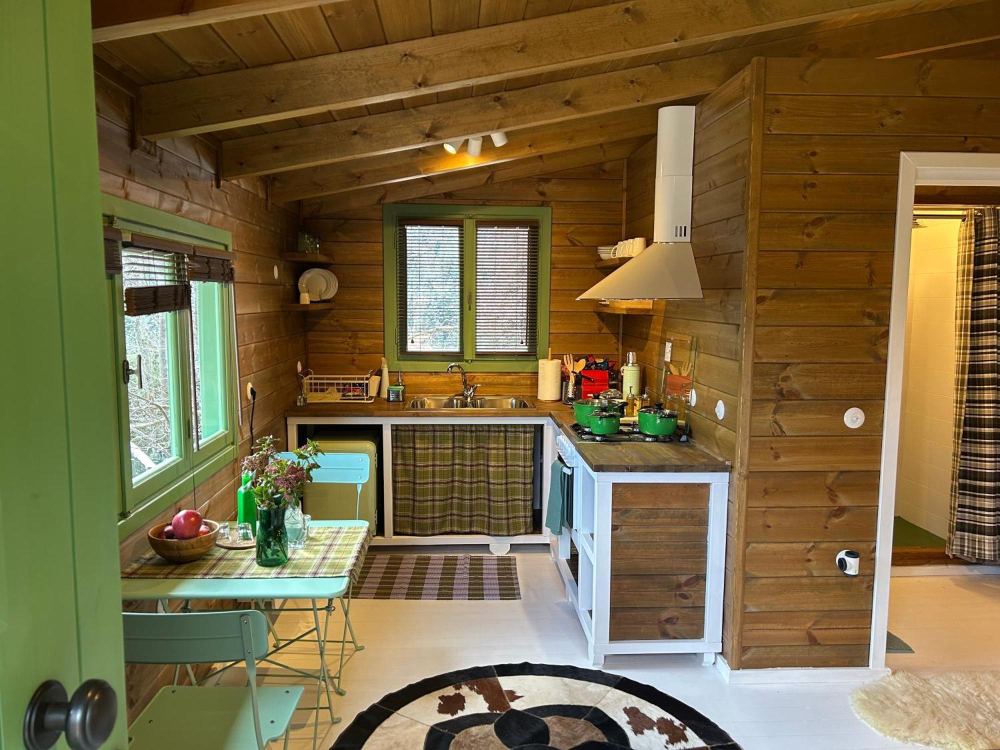 Vasilikia Mountain Farm & Retreat Guest House พาฟเลียนี ภายนอก รูปภาพ